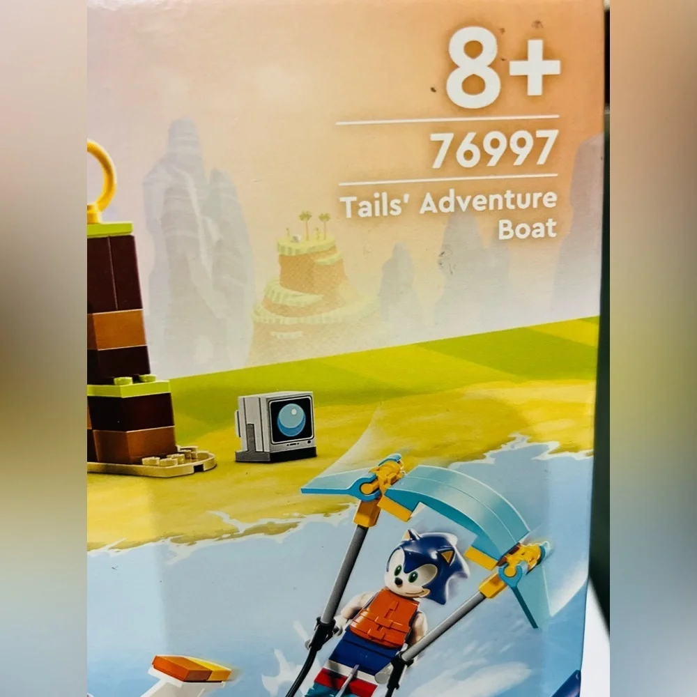 LEGO Sonic the Hedgehog: Tails’ Adventure Boat Building Set, 76997 8+ - Picture 6 of 6
